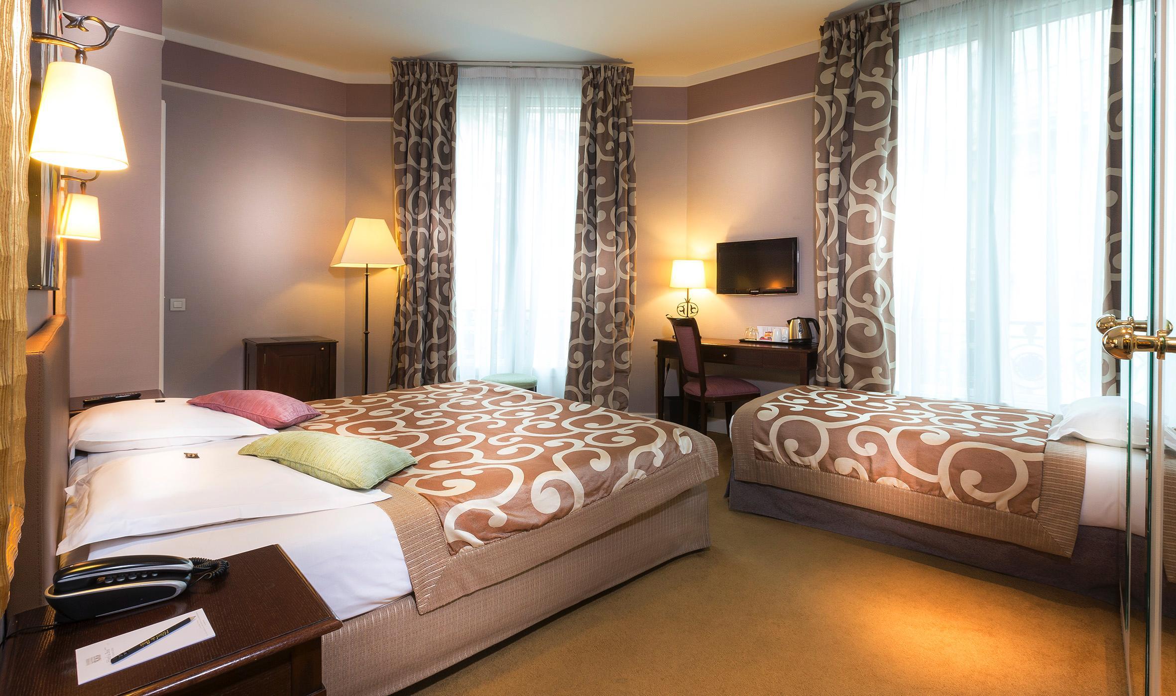 Hotel Du Bois Champs-elysees Paris