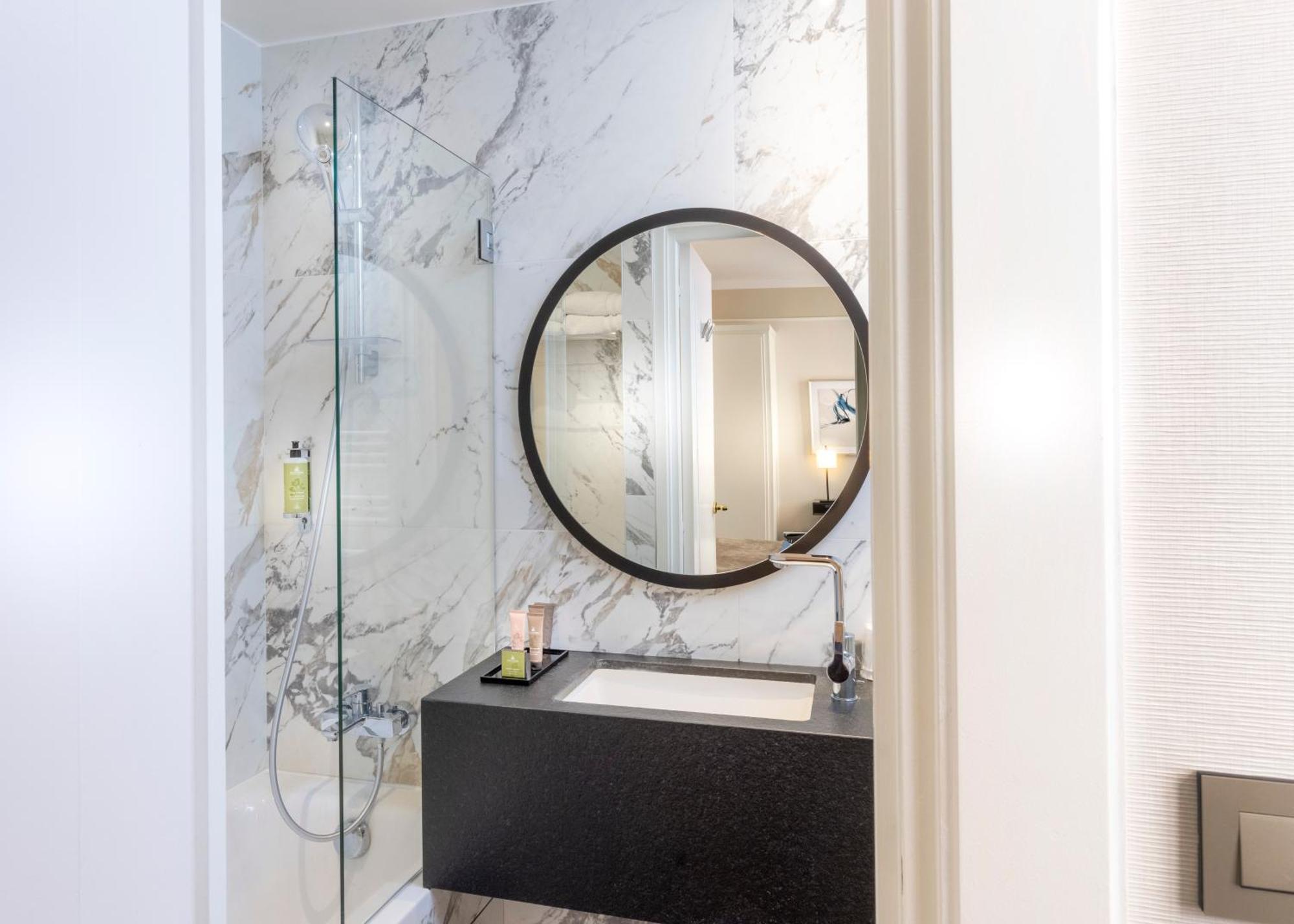 Du Bois Champs-elysees Hotel