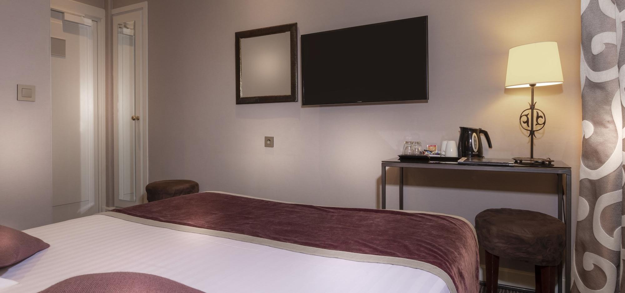 Hotel Du Bois Champs-elysées Parigi