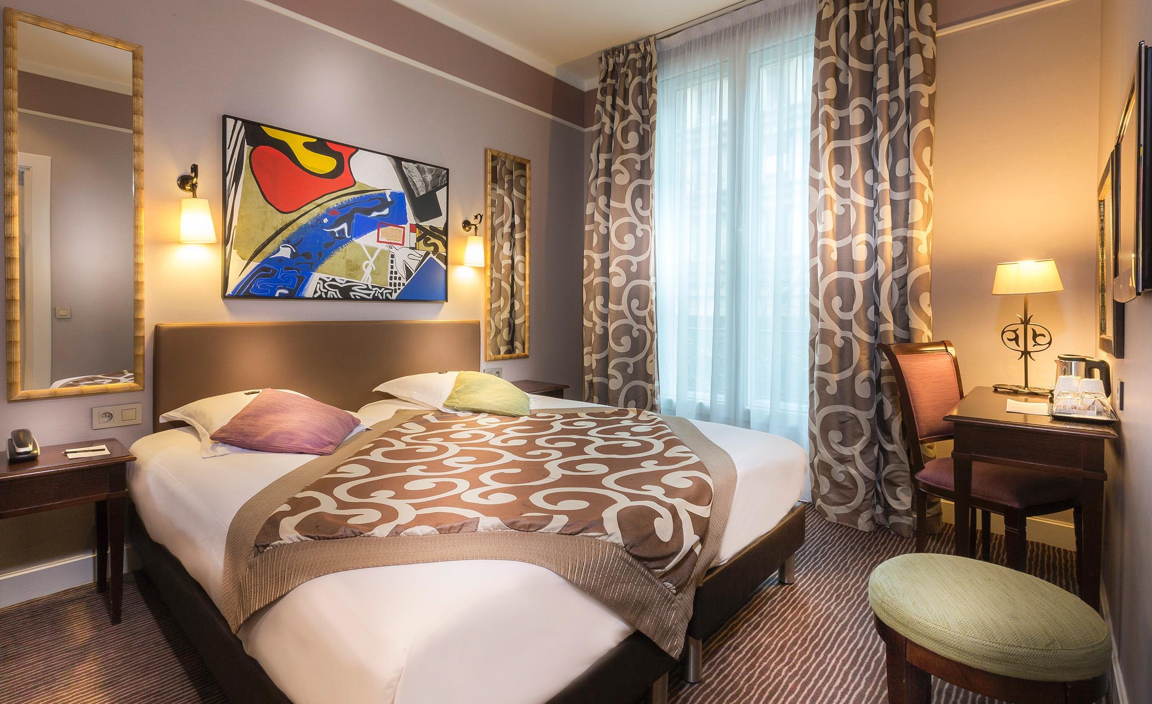 Du Bois Champs-elysées Hotel 3*