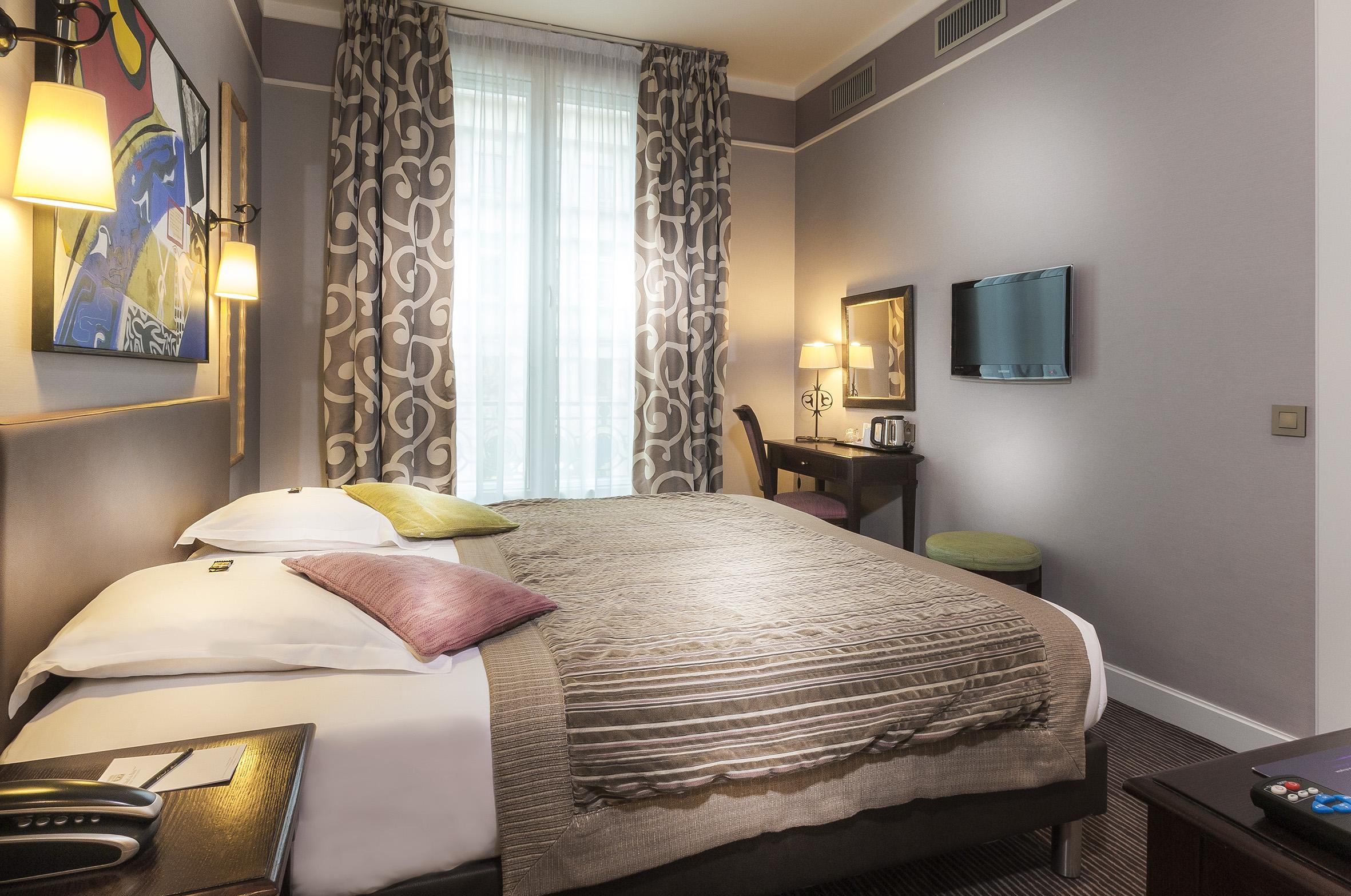 Du Bois Champs-elysées 3* Parigi