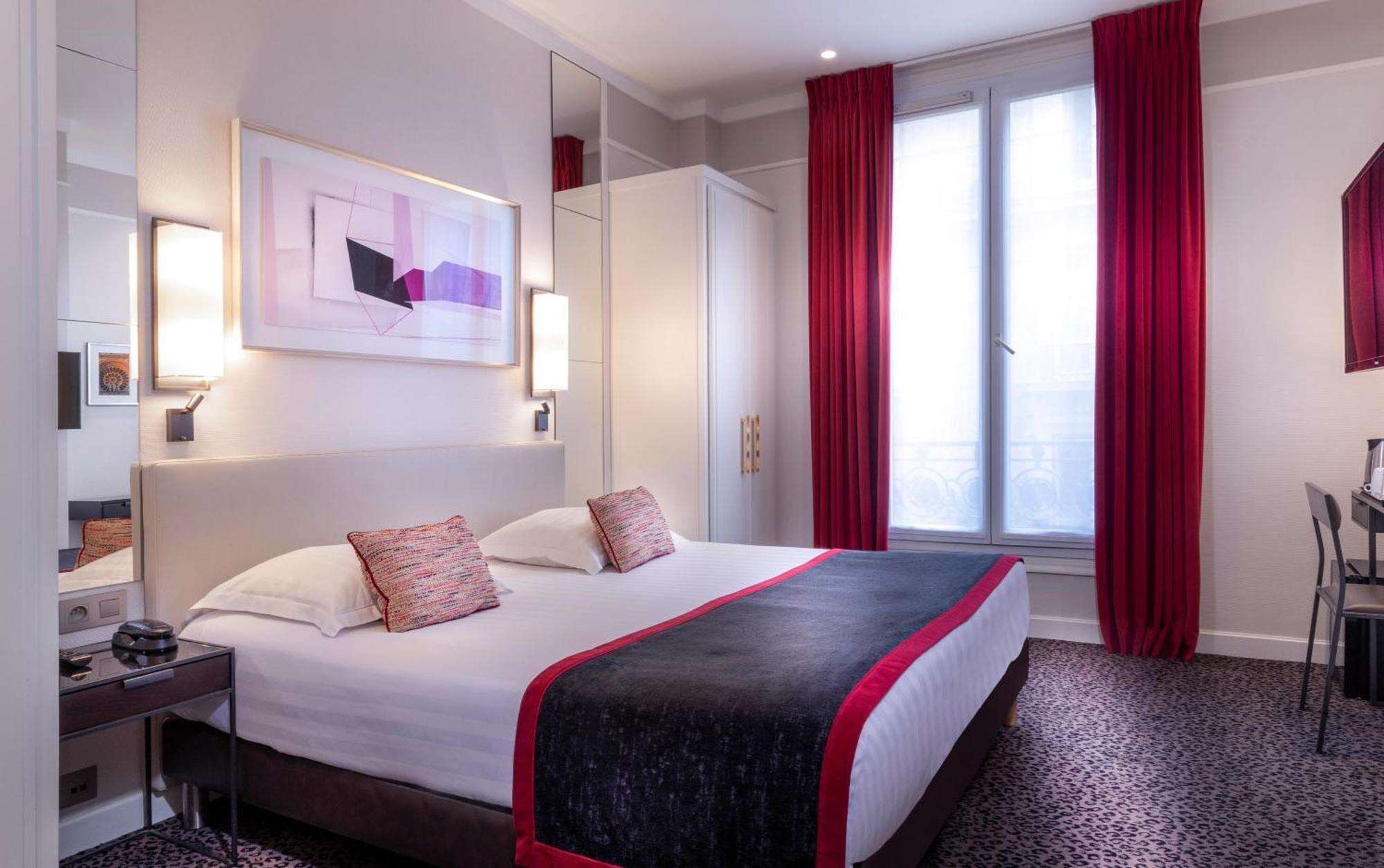 Hotel Du Bois Champs-elysées 3*