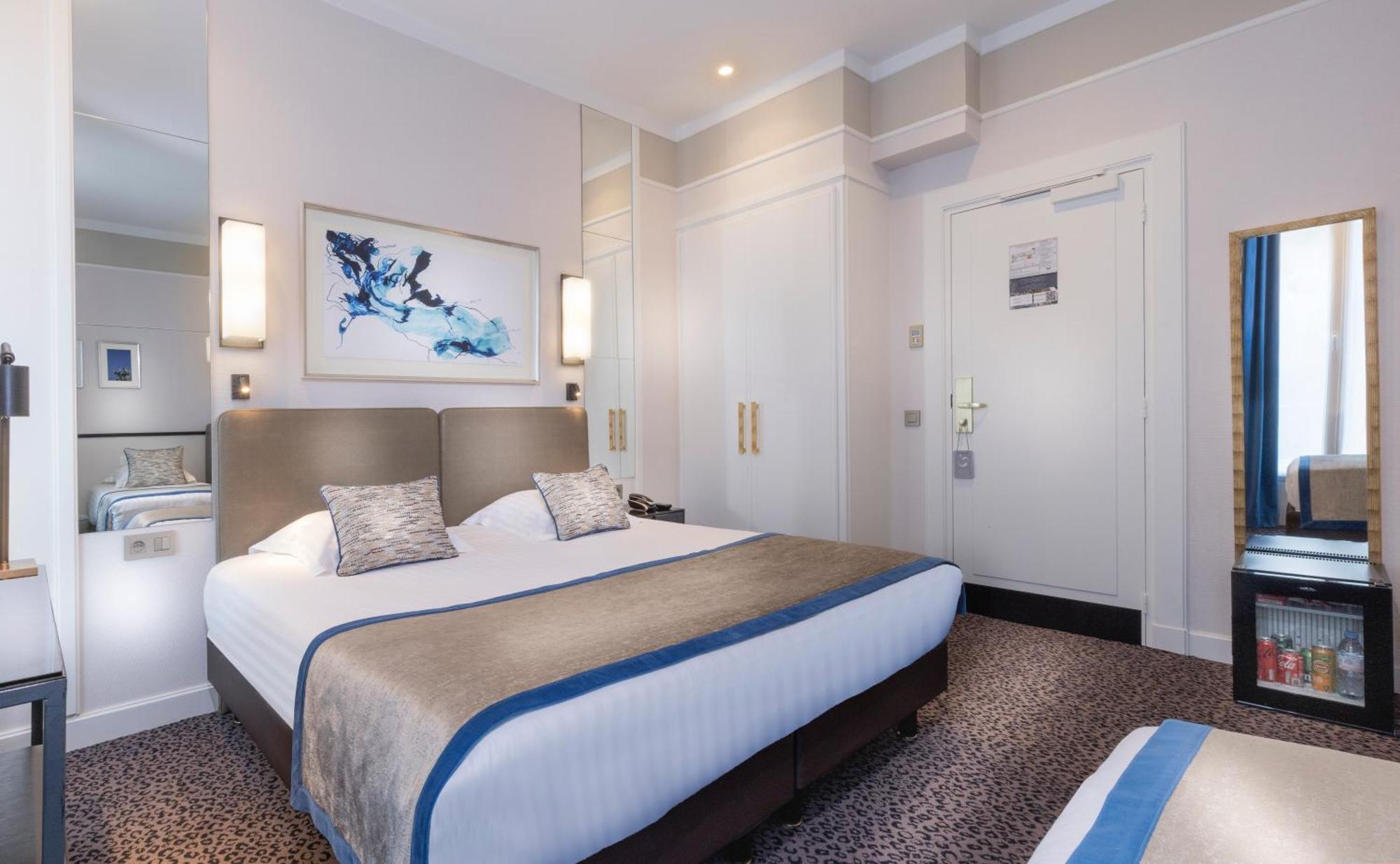 Hotel Du Bois Champs-elysees Paris